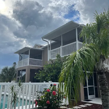 Siesta Key Beach Gateway